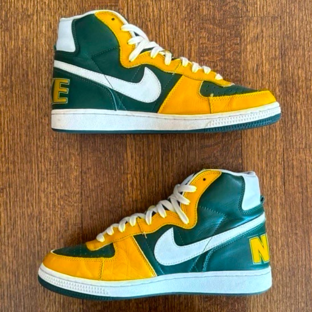 Nike Terminator High Vintage Seattle Super Sonics Size 9.5 Men
